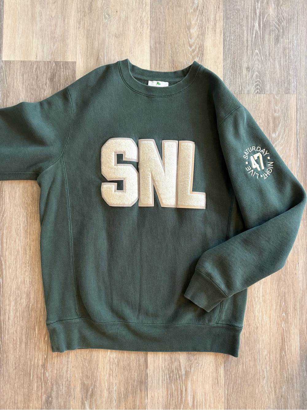 RARE Men's Saturday Night Live “SNL”47th Anniversary Patch Crewneck size S